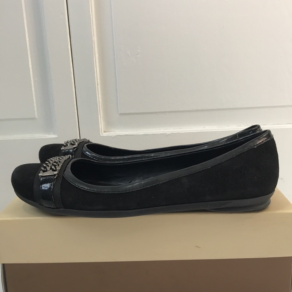 Price is firm NEW FRANCO SARTO Black Mount Flats Size 9